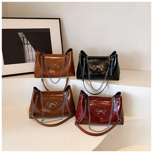 Women Glossy PU Leather Tote Bag Metal Bow Chain Fashion Shoulder Bag Daily Office Commute Versatile Elegant Handbag