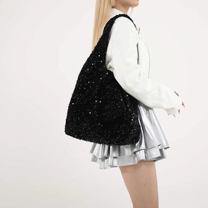 Grand sac à bandoulière hobo noir à paillettes pour femme avec texture brillante