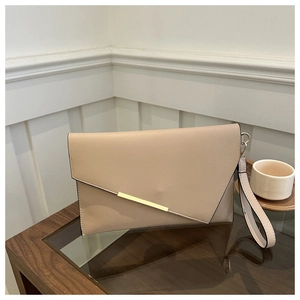Elegant Women PU Leather Envelope Clutch Bag Minimalist Metal Strip Asymmetric Flap Wristlet Daily Casual Party Handbag