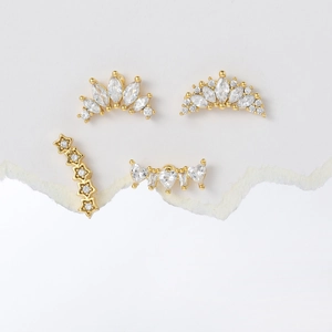 Ensemble de piercings cartilage en acier doré avec motifs étoile, cœur et couronne