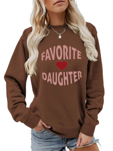 Detailed texture of brown cotton crewneck sweatshirt with pink Favorite Daughter print