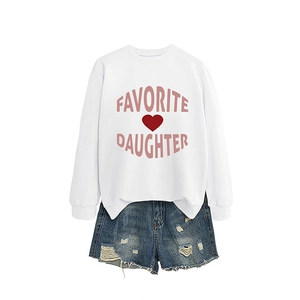 White long-sleeve sweatshirt with Favorite Daughter print and ripped denim shorts set