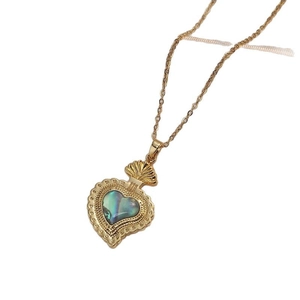 Collana vintage a cuore con conchiglia di abalone cangiante e trama dorata radiante