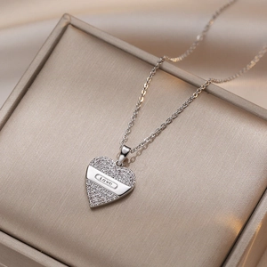 Collier Pendentif Cœur Acier Inoxydable Micro Pavé Zircone Motif LOVE Simple Mode Bijou Pour Femmes
