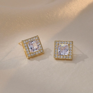 Golden square geometric stud earrings with clear zircon center and small micro-pavé crystals