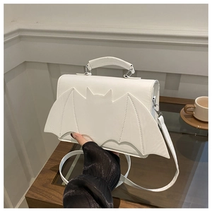 Sac à main blanc à ailes de chauve-souris en cuir PU mat avec bandoulière