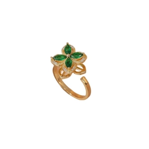 Bague trèfle dorée ajustable avec zircons verts et détails en pavé de cristaux
