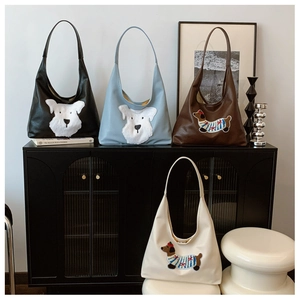 Borse tote a mezzaluna con ricami di animali carini in quattro colori di tendenza