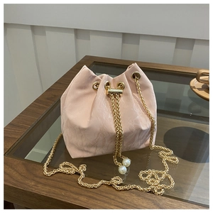 Fashion Women Pleated Satin Bucket Bag With Gold Chain Strap And Artificial Pearl Decor Elegant Drawstring Shoulder Bag Party Handbag