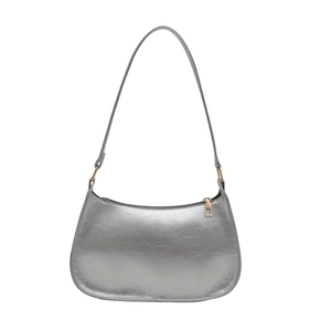 Sac sous le bras argenté minimaliste avec texture froissée métallique et bandoulière