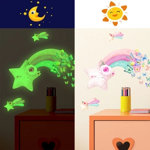Stickers muraux lumineux papillons et étoiles avec contraste d'effet jour et nuit