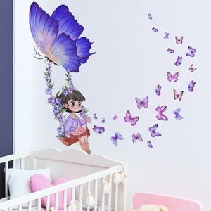 Detail von Wandtattoo Mädchen auf Blumenschaukel mit lila Schmetterlingen fürs Babyzimmer