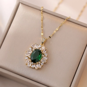 Vintage Oval Emerald Green Zircon Pendant Necklace Titanium Steel Chain Jewelry For Women Luxury Geometric Style