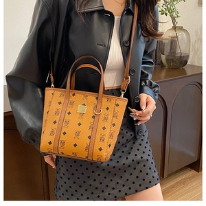 Mini sac cabas vintage à motif d'ours avec poignées en cuir et bandoulière amovible