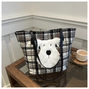 Borsa tote in tweed a scacchi con ricamo di cane in peluche e tracolla nera