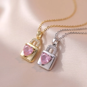 Collier Pendentif Cadenas Coeur Acier Inoxydable Zircon Rose Strass Élégant Micro Pavé Bijoux Tendance Pour Femmes
