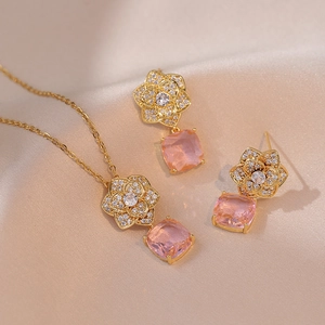 Kamelienblüte Anhänger Halskette Und Ohrringe Set Titanstahl Weißer Zirkon Rosa Edelstein Schmuck Für Damen Elegant