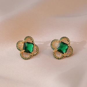 Clover Stud Earrings Copper Emerald Green Zircon Flower Shape Vintage Elegant Jewelry For Women Fashion Accessory