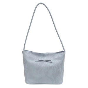 Sac seau bleu clair à nœud avec texture plissée et design minimaliste pour femmes