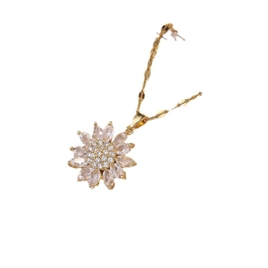 Elegante goldene Sonnenblumenhalskette mit funkelnden Zirkonia-Blütenblättern an feiner Kette