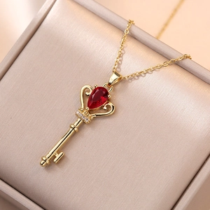 Crown Key Pendant Necklace Titanium Steel Pear Shaped Red Zircon Heart Design Fashion Jewelry For Women Gift
