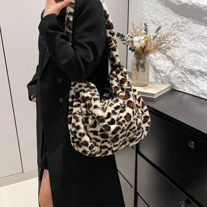 Große Leoparden-Plüschtasche für Damen aus weichem Kunstfell mit modernem Schultergurt