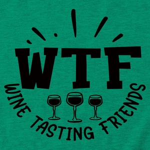 Dettaglio della t-shirt in cotone verde con stampa grafica nera WTF Wine Tasting Friends
