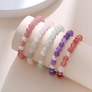 Bracelet En Perles De Cristal Fraise Naturel Avec Perle D'eau Douce Baroque Bijoux Minimalistes Faits À La Main Pour Femmes