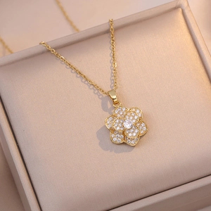 Collier Pendentif Fleur De Camélia Acier Titane Zircon Micro-serti Bijoux De Mode Élégants Pour Femmes Accessoire