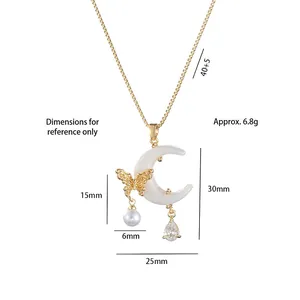 Collier lune et papillon doré avec perle et zircon, dimensions 30x25mm