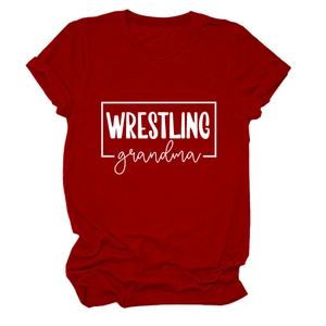 T-shirt en coton rouge foncé avec imprimé Wrestling Grandma et revers aux manches