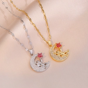 Collier Pendentif Ours Lune Croissante en Acier Inoxydable Zircone pour Femme Bijoux Minimalistes Style Coréen Étoile