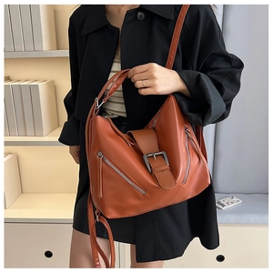 Sac à épaule vintage marron grande capacité pour femme avec boucle et fermetures argent