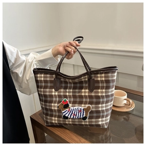 Sac Cabas à Carreaux pour Femmes Grande Capacité Décontracté Commuter Sac à Épaule Avec Écusson Brodé Teckel Dessin Animé Mode Sac à Main en Polyuréthane