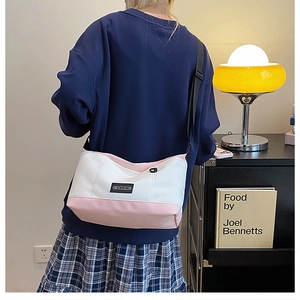 Borsa tote in tela a contrasto rosa e bianca da donna con tracolla regolabile e spaziosa