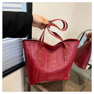 Borsa Tote da Donna a Grande Capacità Minimalista in Pelle PU Borsa a Tracolla da Pendolare Con Rivetti in Metallo