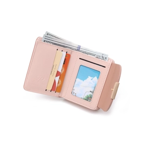 Vue intérieure du portefeuille en cuir grainé rose avec fentes pour cartes et fenêtre d'ID