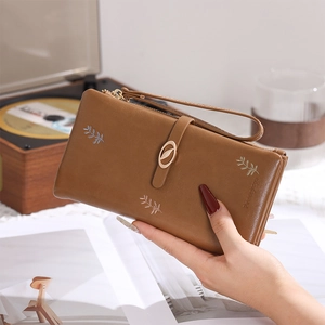 Portefeuille long marron pour femme en cuir PU avec broderie de feuilles et charme doré