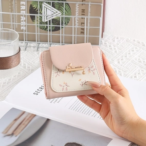 Portafoglio Corto Da Donna Pelle PU Stampa Floreale Pieghevole Porta Carte Con Tasca Monete Zip Pendente Foglia Metallo