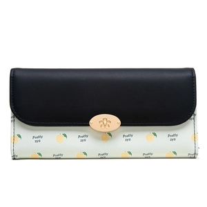 Détail des motifs pêche et du fermoir fleur dorée sur le portefeuille long en cuir PU