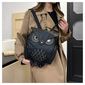 Sac à dos hibou chic en similicuir noir avec broderies élégantes pour femmes