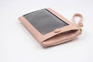 Détail du sac de téléphone en cuir PU rose avec fenêtre tactile transparente et dragonne