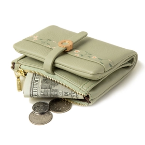 Short bean green PU leather wallet with floral print and gold metal snap closure