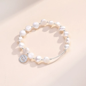 S925 sterling silver freshwater pearl bracelet with a smiling face love pendant