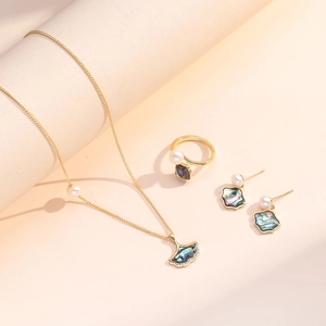 Collier Boucles d'Oreilles Bague Ouverte Feuille de Ginkgo en Acier Titane avec Nacre d'Abalone et Perle d'Eau Douce Bijoux
