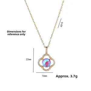 Gold four-leaf clover necklace with purple zircon inlay and dimension markings