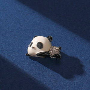Cute Enamel Panda Brooch For Women Gold Plated Copper Zirconia Animal Scarf Buckle Fashion Jewelry Decoration Accessories