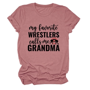 Détail du t-shirt en coton doux avec texte imprimé My Favorite Wrestlers