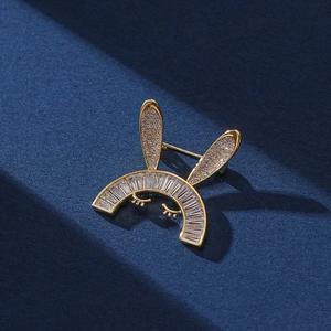 Petite Broche Lapin Mignon Métal Cuivre Avec Zircon Brillant Strass Incrusté Épingle Animal Bijoux Pour Femmes Cadeau