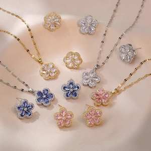 Flower Pendant Necklace And Earrings Titanium Steel Zircon Floral Heart Design For Women Elegant Niche Style Accessories